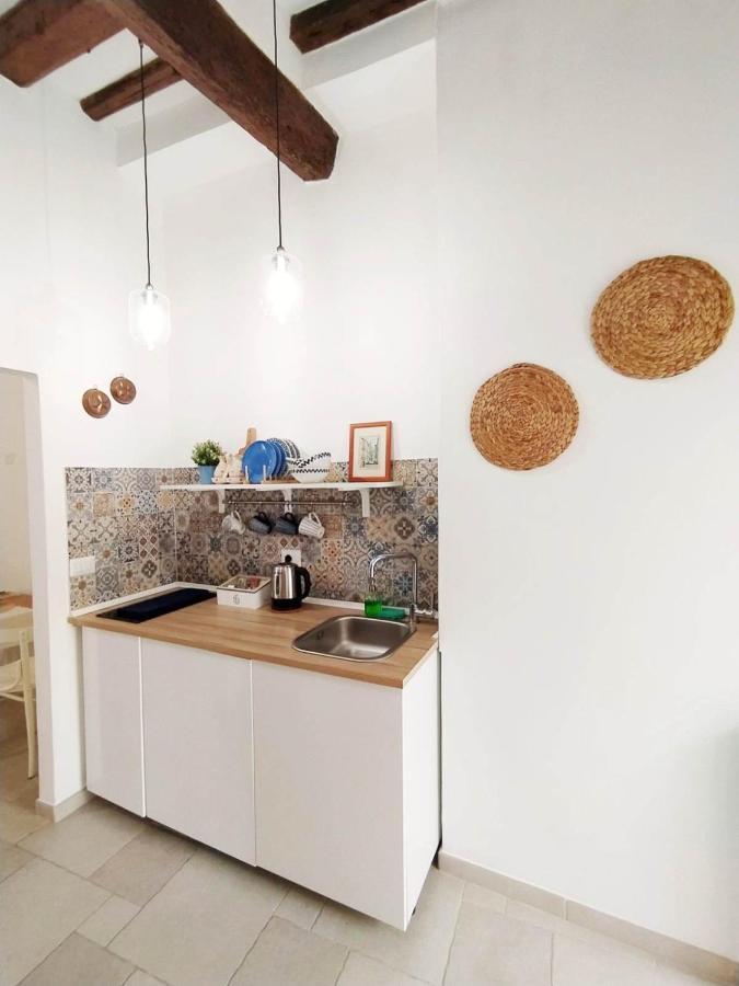 Ferienwohnung Casa Albicocca - In The Heart Of The Old Town Bari Exterior foto